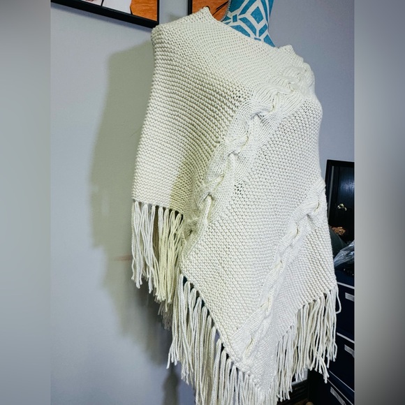 Inc International Concepts Poncho one size - Picture 2 of 6